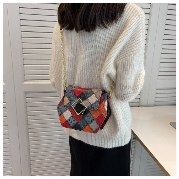 Stylish Textured Stitching Chain Small Square Bag