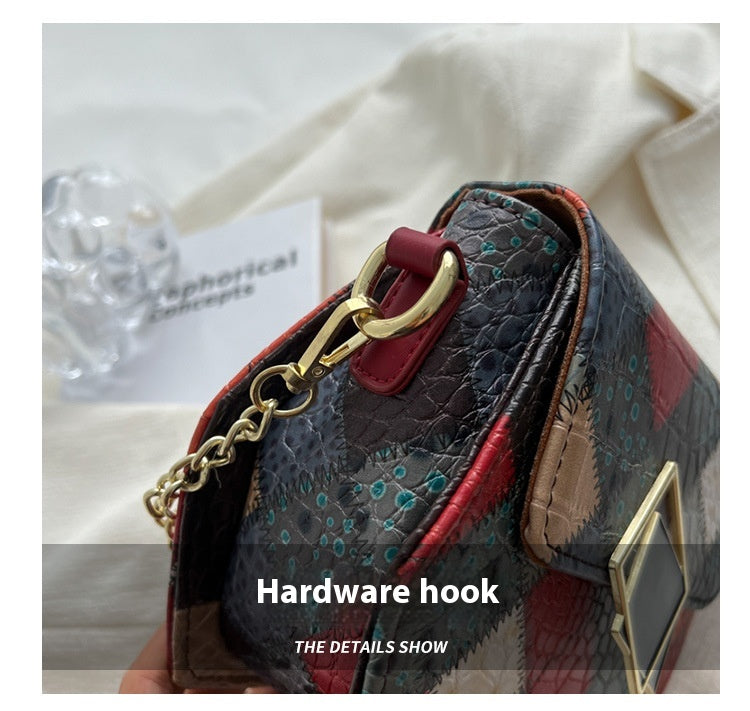 Stylish Textured Stitching Chain Small Square Bag