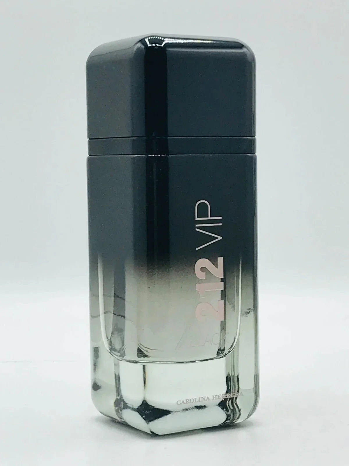 Carolina Herrera - 212 VIP Black Perfume (Original) ©